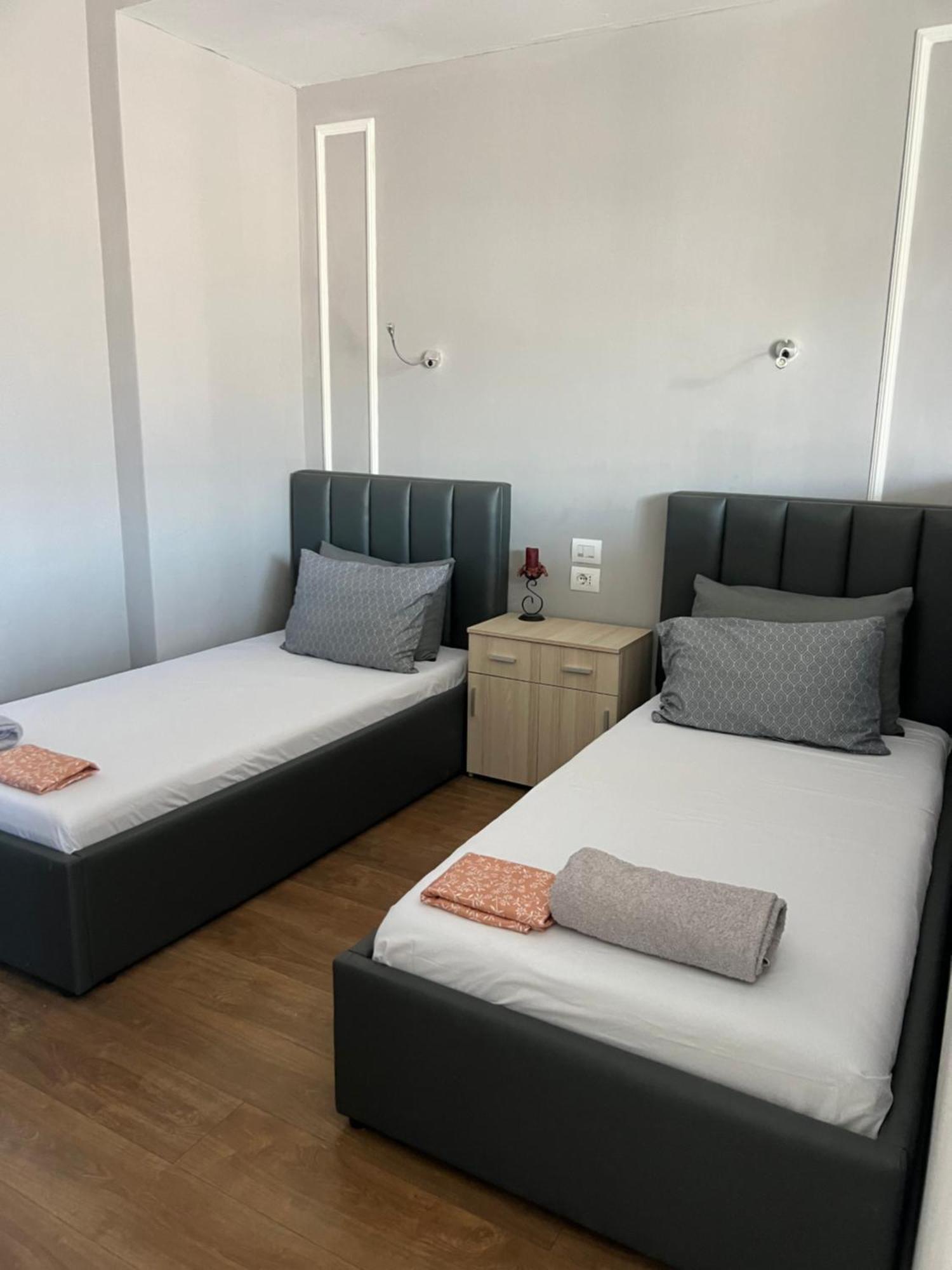 שקודר City Centre Rooms 4R מראה חיצוני תמונה